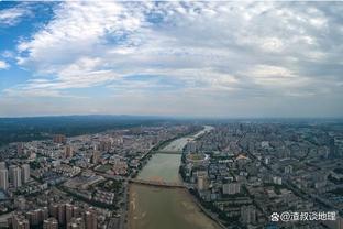 曼联官方：芒特已回归卡灵顿基地，并进行了单人训练